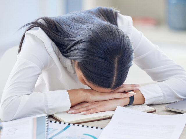 Female Hormone Imbalance Symptoms You Should Not Ignore